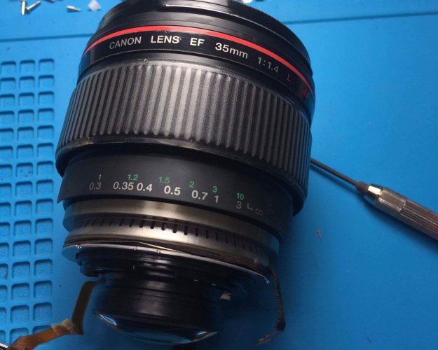 Sửa ống kính CANON 35 f 1.4L